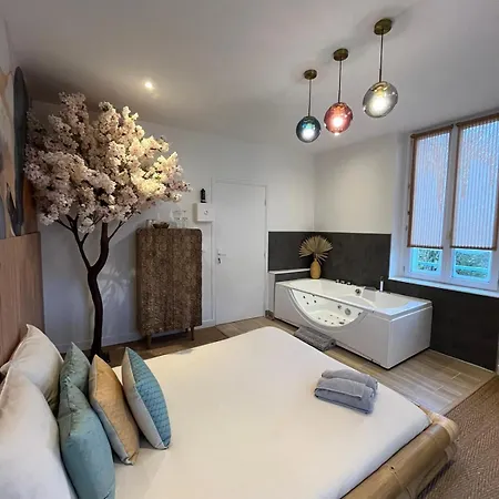 Le Nid D'Eliyah, Suites Avec Jacuzzi 15Min Disneyland Paris Nanteuil-les-Meaux Exterior photo