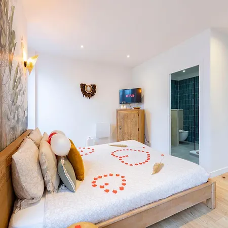 Le Nid D'Eliyah, Suites Avec Jacuzzi 15Min Disneyland Paris Nanteuil-les-Meaux Exterior photo